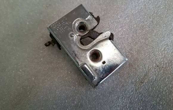 Audi 80 90 S2 B4 8A1837015A