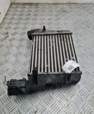 Audi A4 S4 B7 8E 8H Intercooler radiator 8E0145805AA