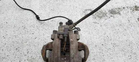 Mercedes-Benz E W211 Rear brake caliper 3264373658445274