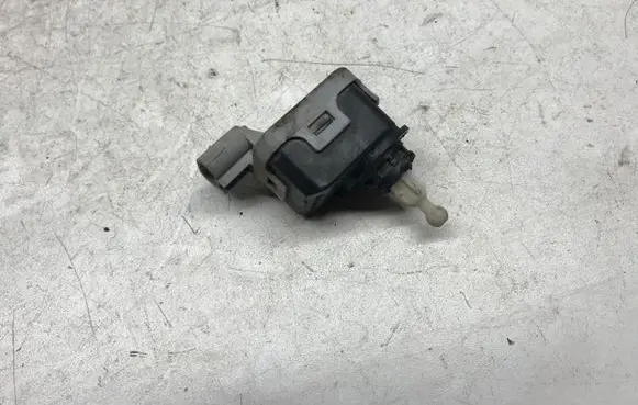 Opel Astra G Headlight level adjustment motor GM90590666 90590666