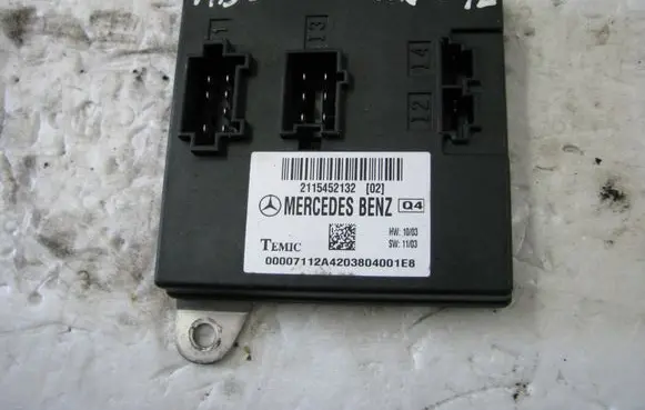 Mercedes-Benz E W211 Comfort/convenience module A2115452132