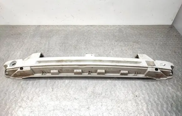 Ford Focus Rear bumper support beam 8A6117906A 2008000100