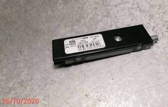 Mercedes-Benz E W212 Aerial antenna amplifier A2128201689