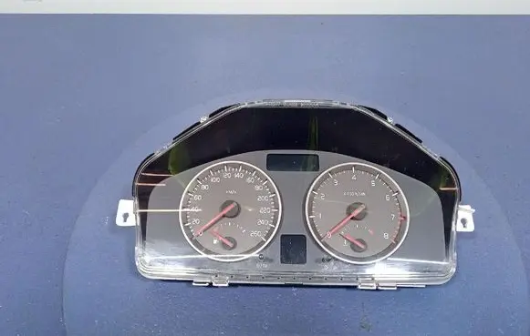 Volvo S40 Speedometer (instrument cluster) 30786343