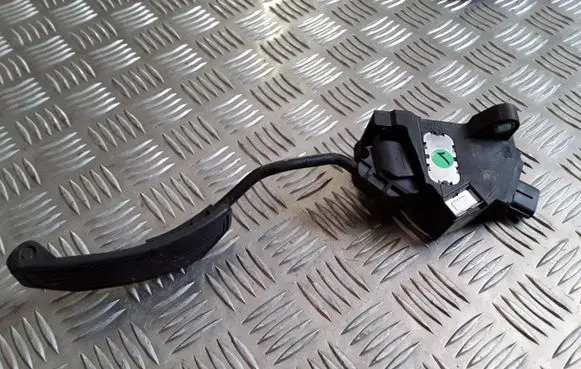 Toyota Auris 150 Accelerator throttle pedal 7811002030