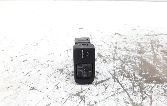 Toyota Corolla Verso E121 Headlight level height control switch