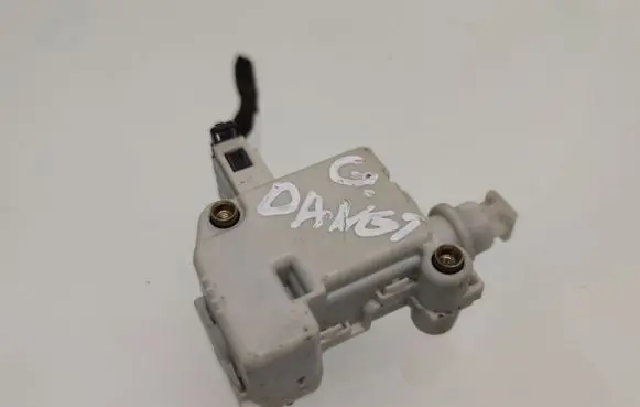 Volkswagen Polo Tailgate boot lock/latch motor 3B0959781C