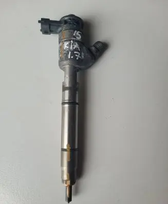 KIA Sportage Fuel injector 338002A610