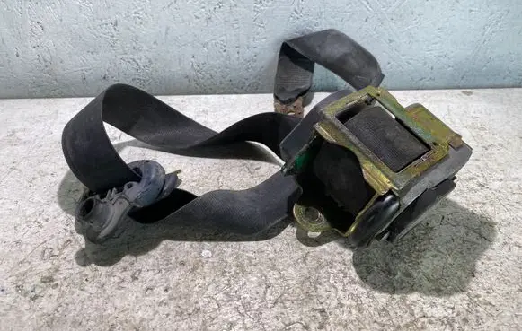 Audi A2 Front seatbelt 560788001 008R000
