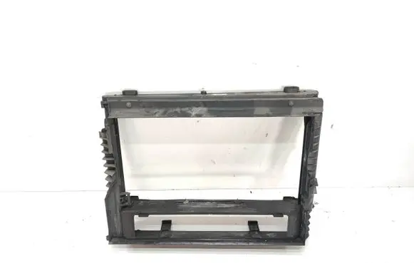 BMW 5 E60 E61 Radiator trim 7810333 7805597