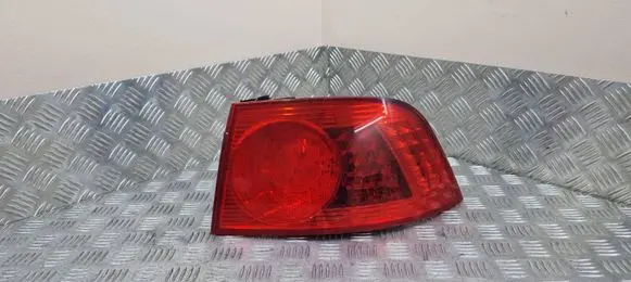 Volkswagen Phaeton Rear/tail lights
