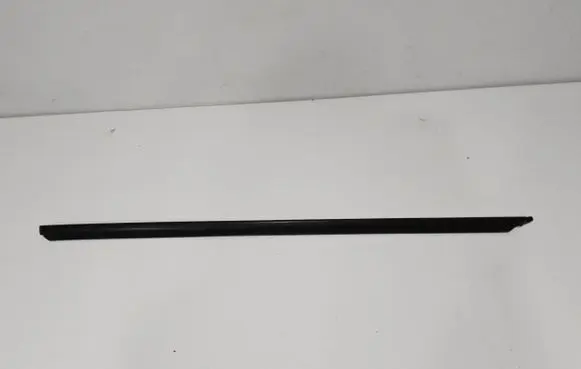 Toyota MR2 (W30) III Front door glass trim molding 6817217010
