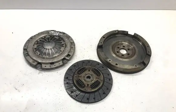 Chevrolet Cruze Clutch set kit 96184354 J32