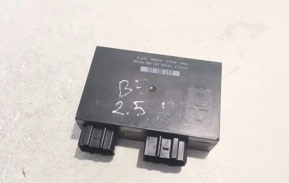 Volkswagen PASSAT B5.5 Comfort/convenience module 1J0959799AH 5DK00795451