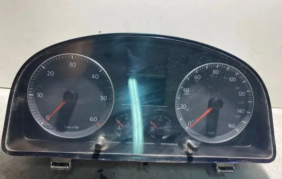 Volkswagen Touran I Speedometer (instrument cluster) 1T0920964A V0002000