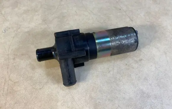 Mercedes-Benz G W461 W463 1st Gen Electric auxiliary coolant/water pump A0018351364