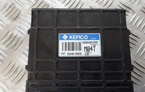 Hyundai Tucson JM Gearbox control unit/module 9544039535 9090930249A0