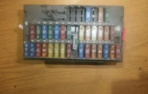 Fuse box set