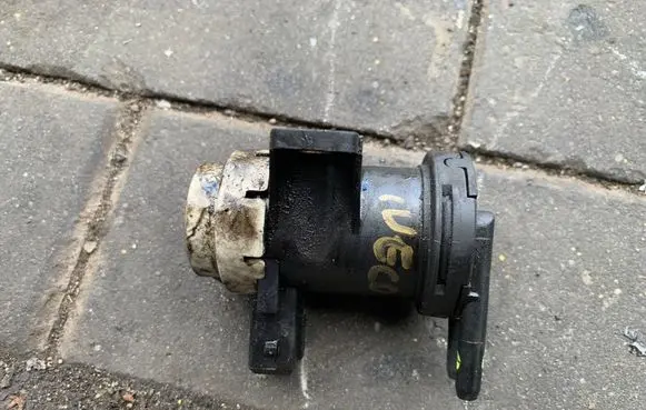 Iveco Daily 4th gen Turbo solenoid valve 7700113071
