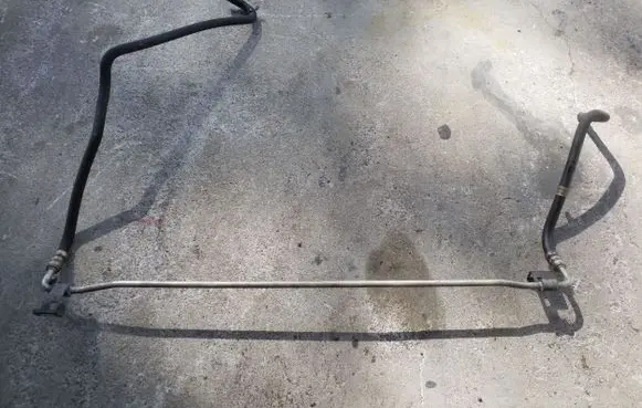 Chrysler Town u0026 Country V Power steering hose/pipe/line 05006598AG