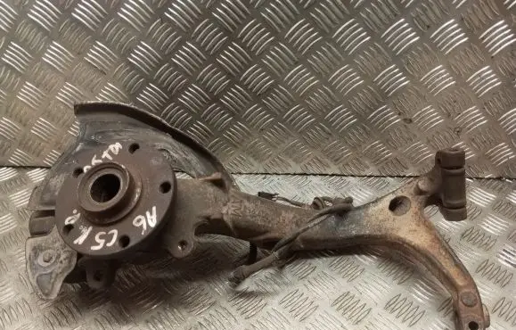 Audi A6 S6 C5 4B Front wheel hub