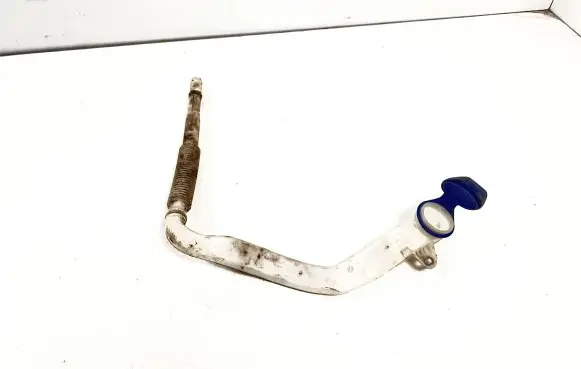Porsche Cayenne (92A) Window washer liquid tank fill tube 7P5955463A