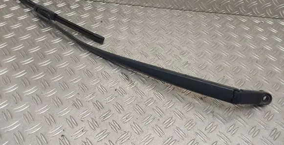 Toyota Verso Windshield/front glass wiper blade 