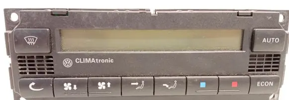 Volkswagen PASSAT B5.5 Climate control unit