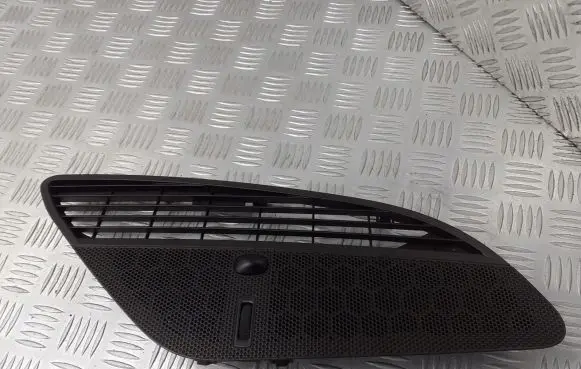 Citroen C5 Dashboard air vent grill cover trim 9682419677