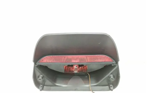 Dacia Sandero Third/center stoplight 265987418R