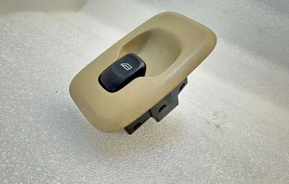 Volvo S80 Electric window control switch 8650072 30658696