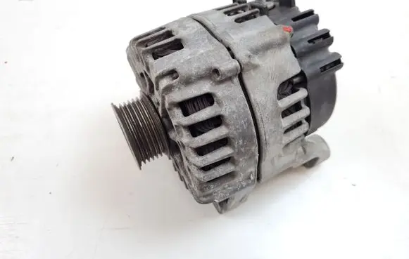 BMW X1 E84 Generator/alternator 7802261 2543461D