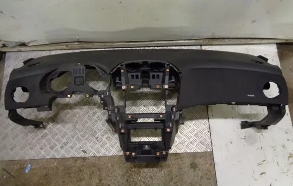 Chevrolet Cruze Dashboard 96888118