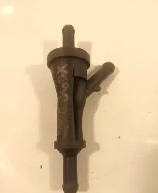 Volvo XC90 Valve vacuum 30683365
