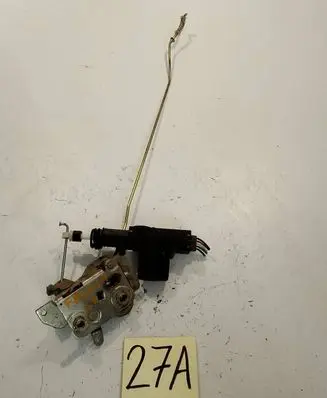 Skoda Felicia I Front door lock 6U0837016