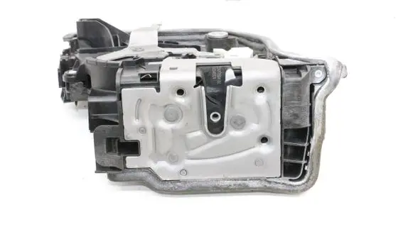 BMW 6 G32 Gran Turismo Front door lock 7477694