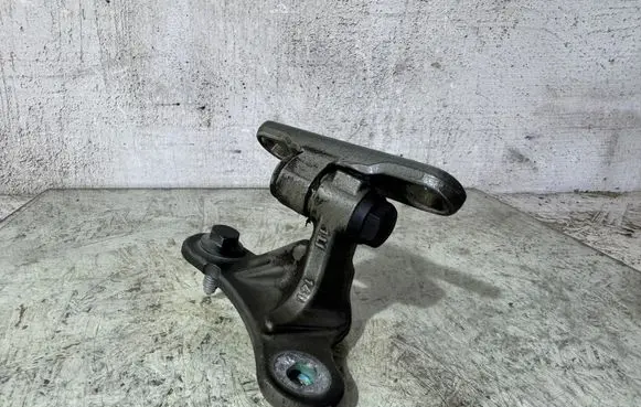 Mercedes-Benz B W245 Front door upper hinge 13LI