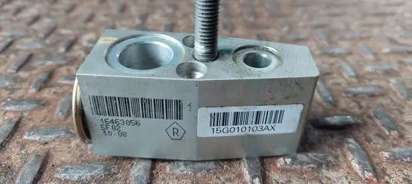Air conditioning (A/C) expansion valve