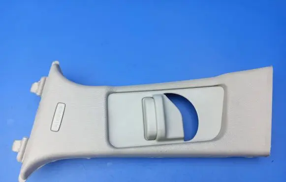 Mercedes-Benz C W204 (B) pillar trim (top) A2048600930 A2048600130 A2046903725