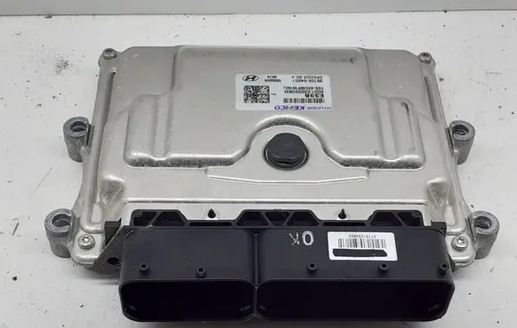 Hyundai Kona I Engine control unit/module 3910804001 KEC00F10160J