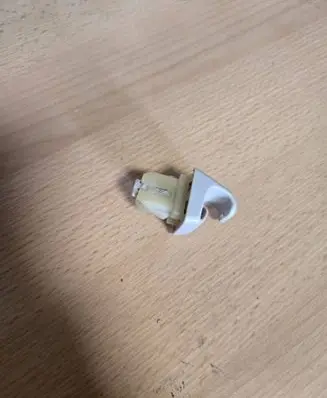 Toyota Prius (XW50) Sun visor clip/hook/bracket