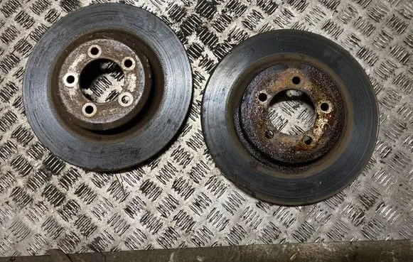 Lincoln Aviator I Front brake disc
