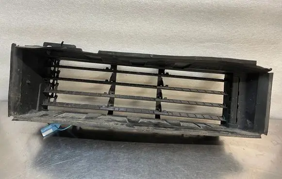 Dacia Sandero III Intercooler air guide/duct channel 