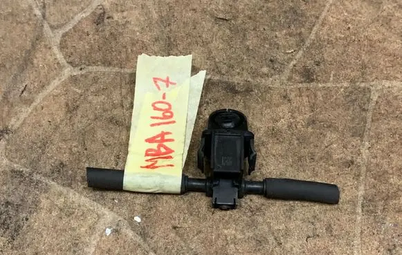 Mercedes-Benz C W204 Windshield washer spray nozzle 3T924