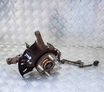 Hyundai i20 (PB PBT) Front wheel hub