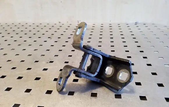 Renault Megane II Rear door upper hinge