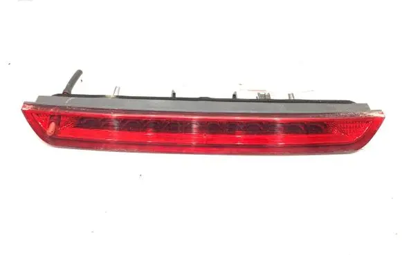Opel Grandland X Third/center stoplight