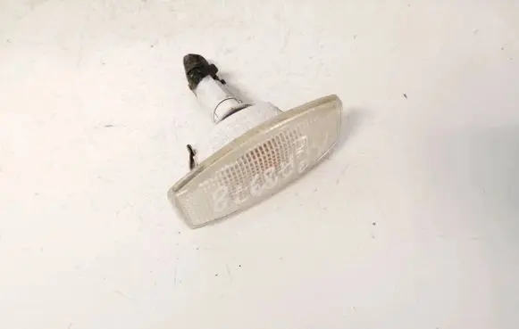 Chevrolet Aveo Front fender indicator light dh17460