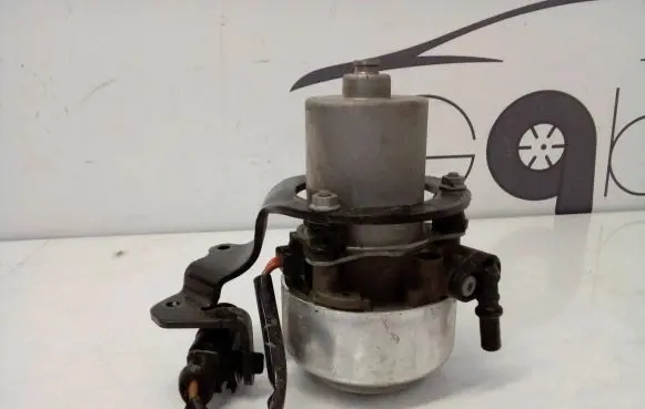 Volkswagen Tiguan Vacuum pump 5Q0612181