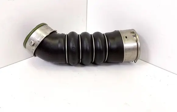 Intercooler hose/pipe